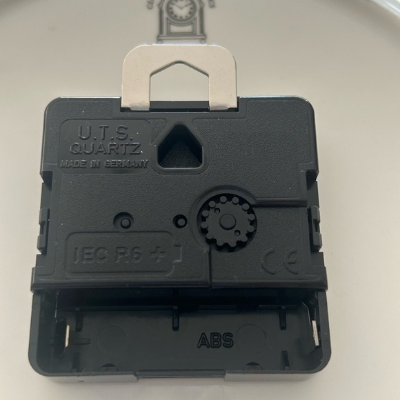 Clockwise Ceramics Teddy Bear wall clock - Picture 5 of 6